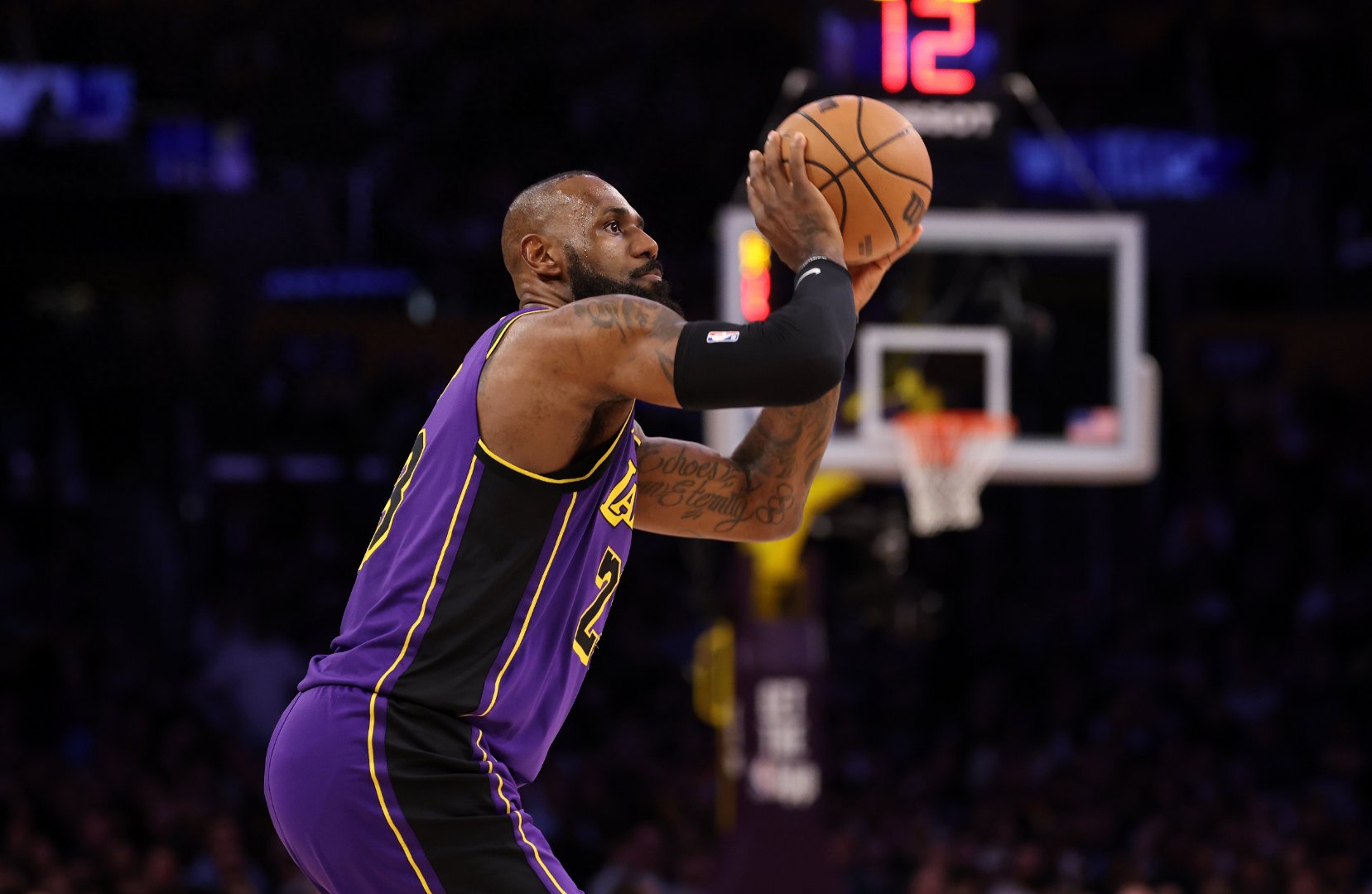 詹姆斯连续五场比赛得分超过爆冷，尤文图斯不断突破！全场沸腾不已的简单介绍九游娱乐官网