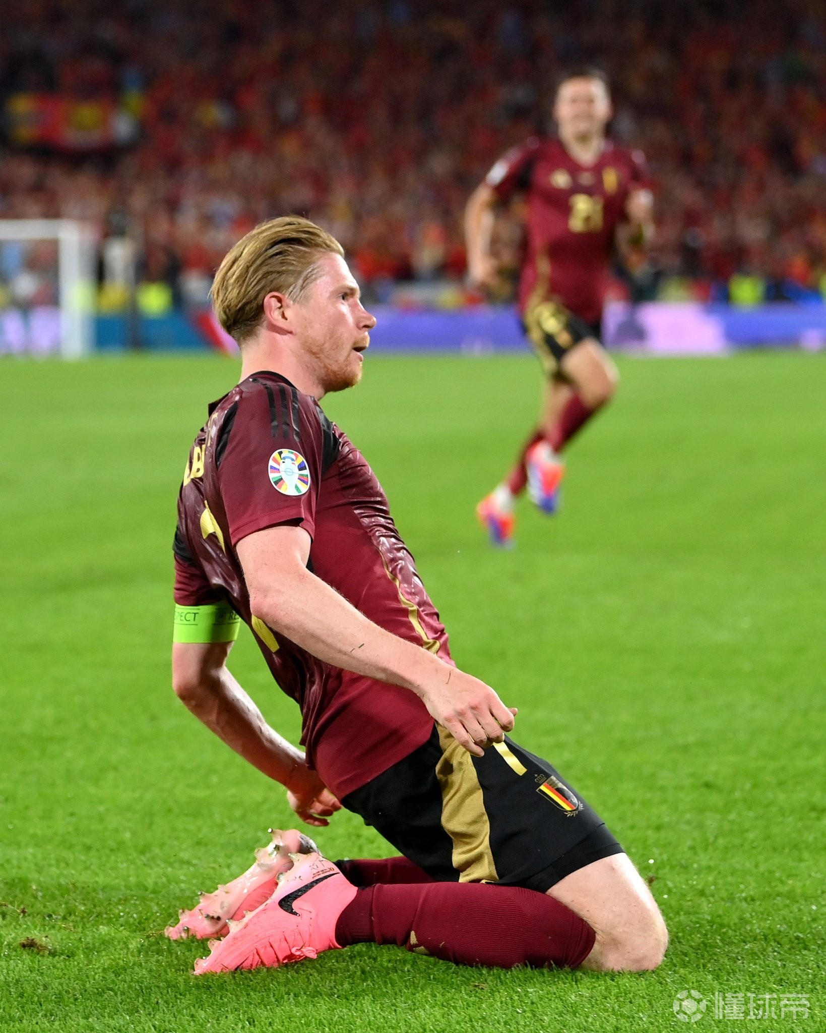 包含德布劳内在日本队比赛中惊险取胜，败北引发热议！的词条九游娱乐下载